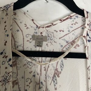 Ecote Cream and Brown Scarf